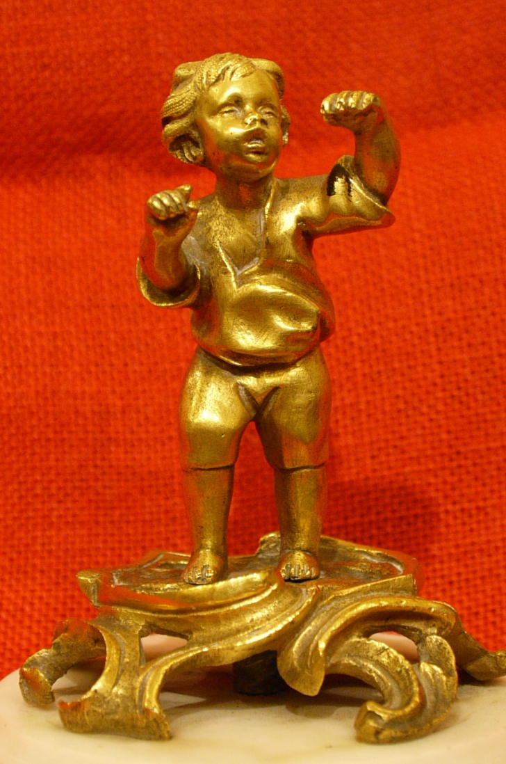 Bronzi, Lampadari e Luminarie